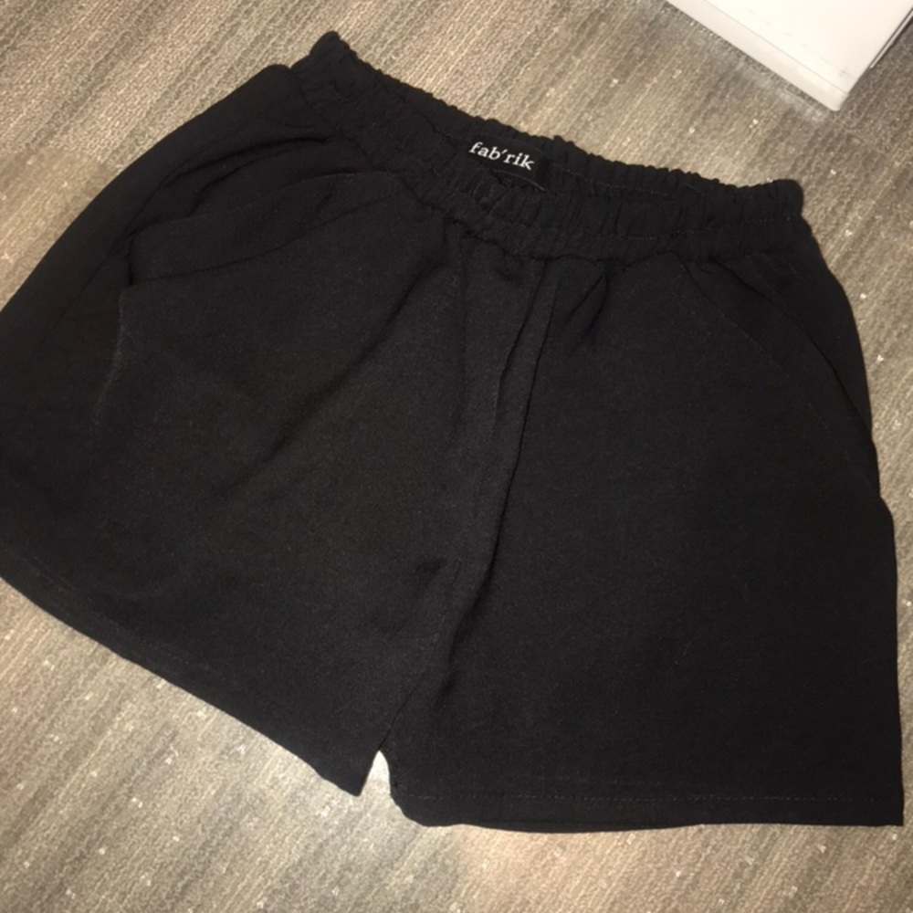 Fab’rik Shorts